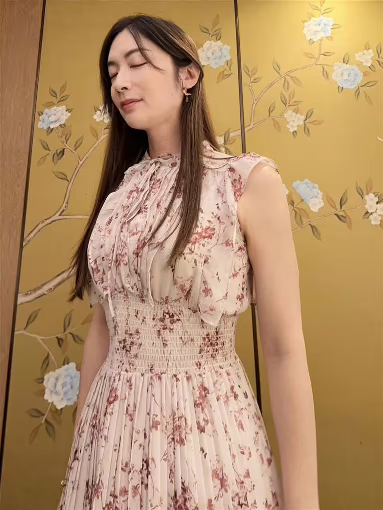陳漢章母親節聚餐時被長輩誤認為女生。(圖/翻攝自樂樂檢察官臉書) 陳漢章母親節聚餐時被長輩誤認為女生。(圖/翻攝自樂樂檢察官臉書)