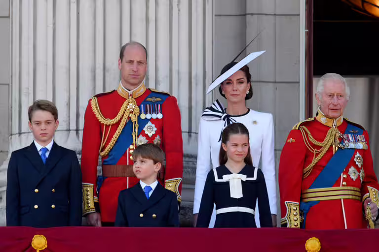 英國王室出席「皇家閱兵典禮」(Trooping the Colour),慶祝國王的官方生日。(示意圖:shutterstock/達志) 英國王室出席「皇家閱兵典禮」(Trooping the Colour),慶祝國王的官方生日。(示意圖:shutterstock/達志)