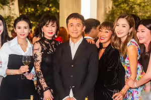 梁朝偉、邱淑貞現身台北！台港大咖齊聚婚宴　新人身份曝光