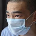 21歲慶磊說著落淚了，真的難以承受如此大的折磨。患白血病。「我不想死，我想好好活著，我還沒有來得及報答父母的恩情