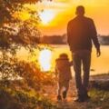 心理測試：哪一個父親的背影最感人？測試你下半年的幸福指數！