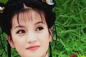 趙薇說她當年是校花，本以為是玩笑話，直到看見她年輕時的照片