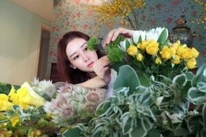 相差12歲一見鍾情，結婚十年恩愛如初，她被寵成最幸福的豪門女人