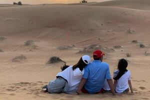 連續3年缺席鴻海開工大典，郭台銘臉書解真相，「一家人背影照」讓網友感動到不行！