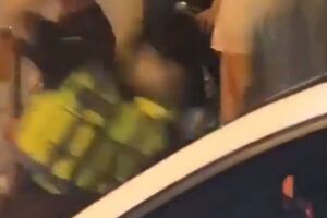 直擊！超跑車聚挑釁 波麗士暴怒敲棍