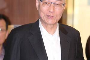 吳敦義喊話：不希望有任何人再參選總統 呼籲「非藍不投」