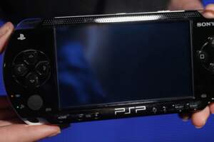 時代的眼淚？索尼掌機PSP過16歲生日　網掀懷舊潮：最懷念這款遊戲！
