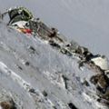 伊朗客機墜毀山區兩天後搜救人員發現殘骸