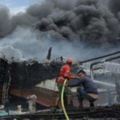 峇裡島港口爆大火船員險遭火海吞噬