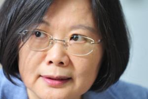 綠營內部批蔡英文「槍聲四起」