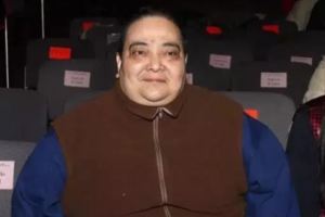 她是賭王最醜女兒，長相酷似男生被傳同性戀，54歲依舊未婚！