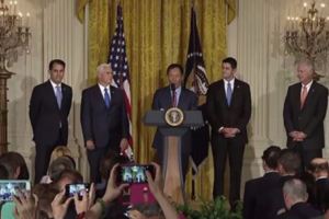 郭台銘白宮開記者會宣佈投資美國3千億元