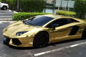 開車多年的老司機說出「停車一定要停在名車旁邊」的原因，聽完大家都點頭認同了！