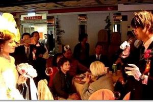 妻去小三的婚禮現場，指著小三新娘對新郎說了一句話，竟當場讓新郎棄娶小三！