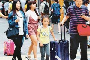 挨轟把政策當兒戲 業者批旅遊補助是「啃食觀光根基」