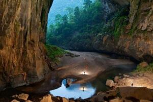 世界最大洞穴越南韓松洞根本人間仙境