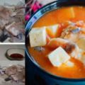 【番茄豆腐燒魚煲】這碗熱氣騰騰的番茄豆腐燒魚煲超棒的，濃郁的茄汁味道，軟化嫩豆腐，鮮美魚肉，相當完美。