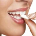 長期嚼口香糖，是保護牙齒還是傷害牙齒？每次吃不要超過10分鐘