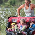 神力媽媽推「載3寶嬰兒車」跑馬拉松　改寫世界紀錄後宣布「最後一次參賽」