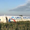撞上海鷗的俄羅斯航班緊急迫降玉米地，這架飛機怎麼返回機場？