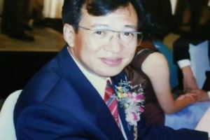 香港第一個開奔馳的藝人，原來他顯赫家世驚倒世人，至少官9代