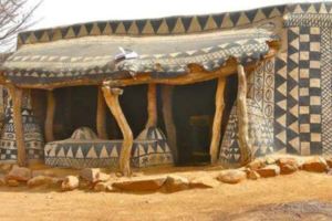 這些獨具風格的房子，只有在非洲最古老的神秘部族才可以欣賞到。
