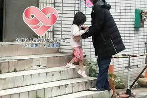 父愛如山！桃園爸「不捨4歲愛女吃苦」淚問：把妳送人好不好？女兒「稚嫩回應」惹哭全網：一起要堅持下去！