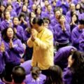 在全台灣擁有十萬信徒的他們，如今為了提升大家長妙禪師父的生活品質，信徒們竟然買這個法喜充滿的聖物給妙禪師父…