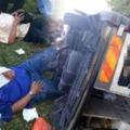 [大馬]南北大道爆胎救護車翻覆6人傷