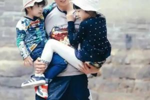 吳尊把兩個孩子「慣」的一點嬌氣沒有，neinei腳上的鞋子卻不能小看