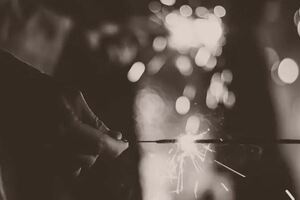 世上最遠的距離，不是天涯海角，而是熟悉的人，漸行漸遠