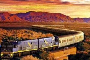 澳洲最美的火車線，橫穿整片大陸，從太平洋到印度洋~