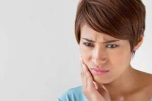 牙疼發作太難受，提醒：6個原因逐一排查，對症治療方能快速止痛