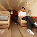 華人明星私人飛機曝光看看誰最奢華？