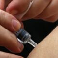 冬季流感來勢洶洶 公費疫苗明起三階段施打