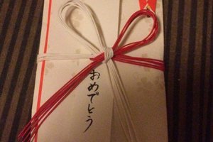 日本父母送兒子的20歲生日禮 引網友熱議！