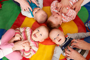 嬰兒為什麼笑？英科學家的發現超可愛