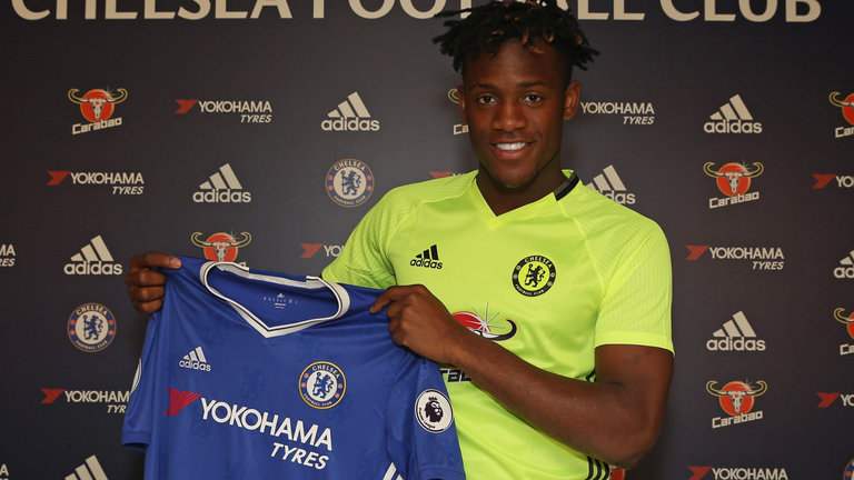 michy-batshuayi-chelsea-media-press-presser-new-signing_3529203.jpg