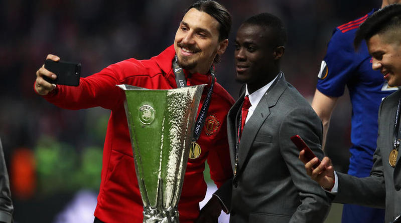 ibrahimovicbailly-cropped_1lyhb8k5bhbtj15vtrs4csfnyz.jpg
