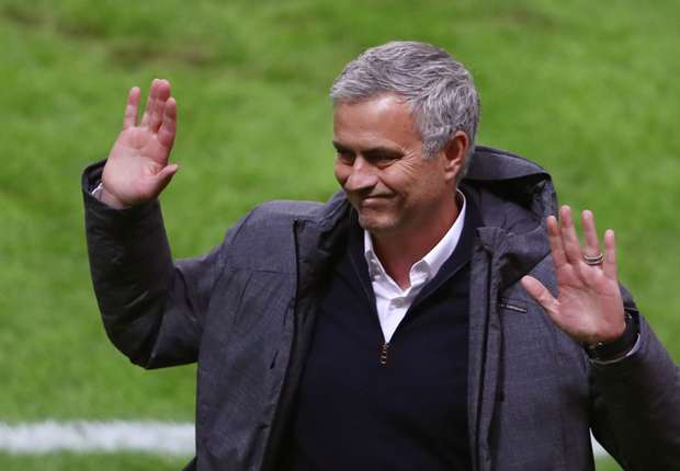 jose-mourinho-manchester-united-europa-league-final_1bwgj1gafwjjy1338dji7khoik.jpg