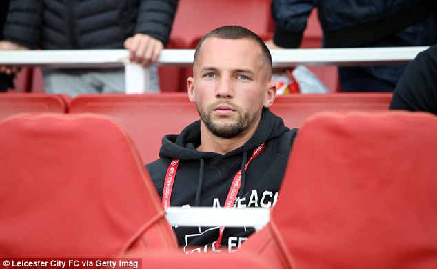 432CBB5500000578-0-Leicester_City_midfielder_Danny_Drinkwater_is_target_for_Premier-m-53_1502927158803.jpg