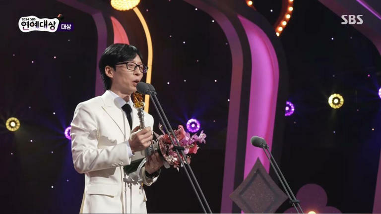 劉在錫自2004年開始參與SBS週日綜藝節目,一路走來深受觀眾喜愛。(圖/翻攝自SBS Entertainment YT) 劉在錫自2004年開始參與SBS週日綜藝節目,一路走來深受觀眾喜愛。(圖/翻攝自SBS Entertainment YT)