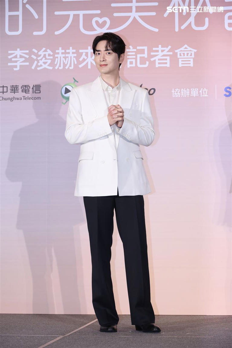 李浚赫出演《我的完美秘書》爆紅。(圖/記者鄭孟晃攝影) 李浚赫出演《我的完美秘書》爆紅。(圖/記者鄭孟晃攝影)