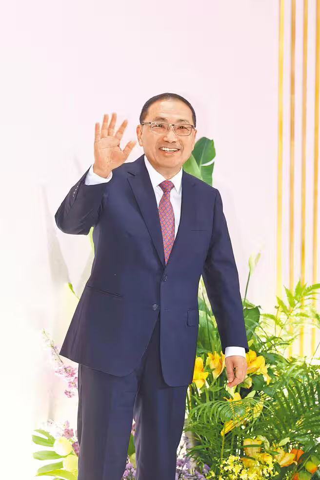 新北市長侯友宜25日親自出席表外甥納豆與依依的婚禮。(鄧博仁攝) 新北市長侯友宜25日親自出席表外甥納豆與依依的婚禮。(鄧博仁攝)