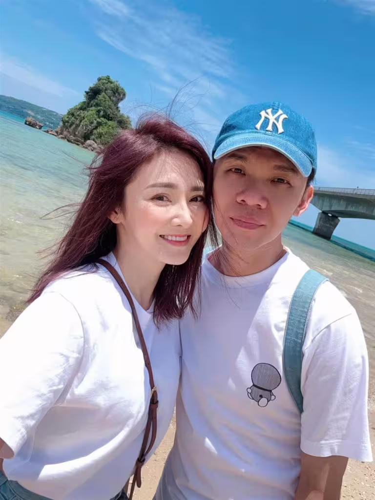 陳子玄(左)分享與老公江國瑋放閃合照。(圖/翻攝自臉書) 陳子玄(左)分享與老公江國瑋放閃合照。(圖/翻攝自臉書)