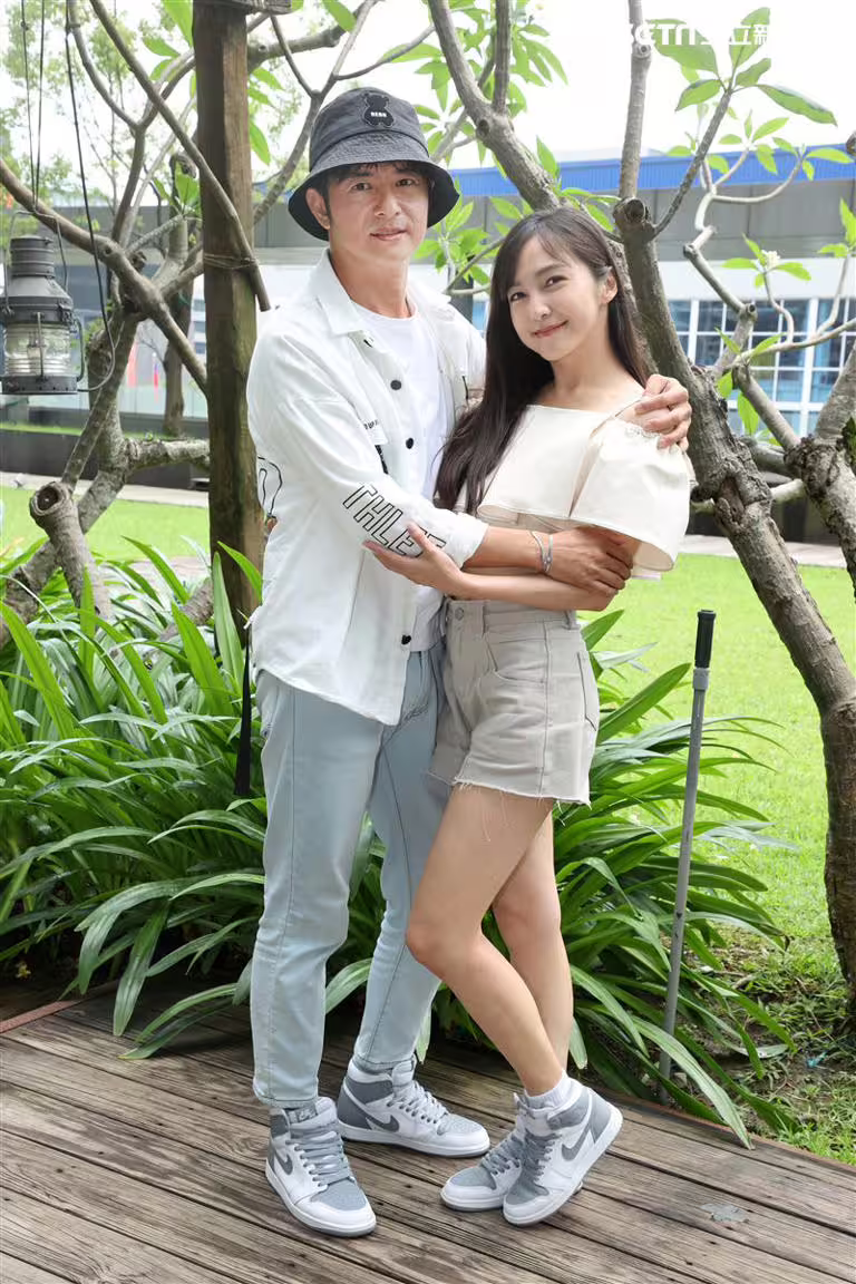 陳麒凱(左)再婚小11歲的李緻。(圖/資料照) 陳麒凱(左)再婚小11歲的李緻。(圖/資料照)