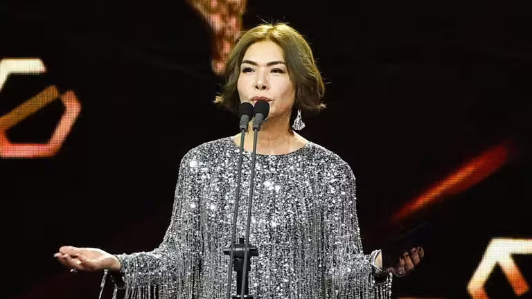 張清芳擔任金曲頒獎人挨轟失禮。(圖/台視提供) 張清芳擔任金曲頒獎人挨轟失禮。(圖/台視提供)