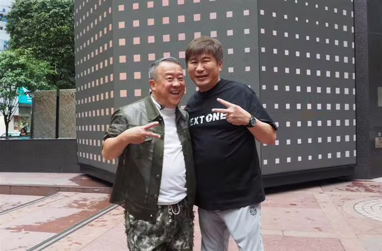 胡瓜訪問曾志偉。(圖/《下面一位》提供) 胡瓜訪問曾志偉。(圖/《下面一位》提供)