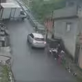 貨車突滑下坡翻覆　乘客拋車外「1神反應」躲過車廂重壓