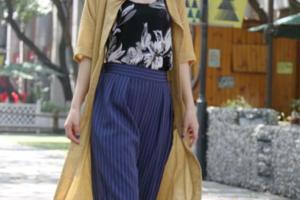 中長款防曬衣，怕黑的妹子夏天這樣穿，遮肉顯瘦哦